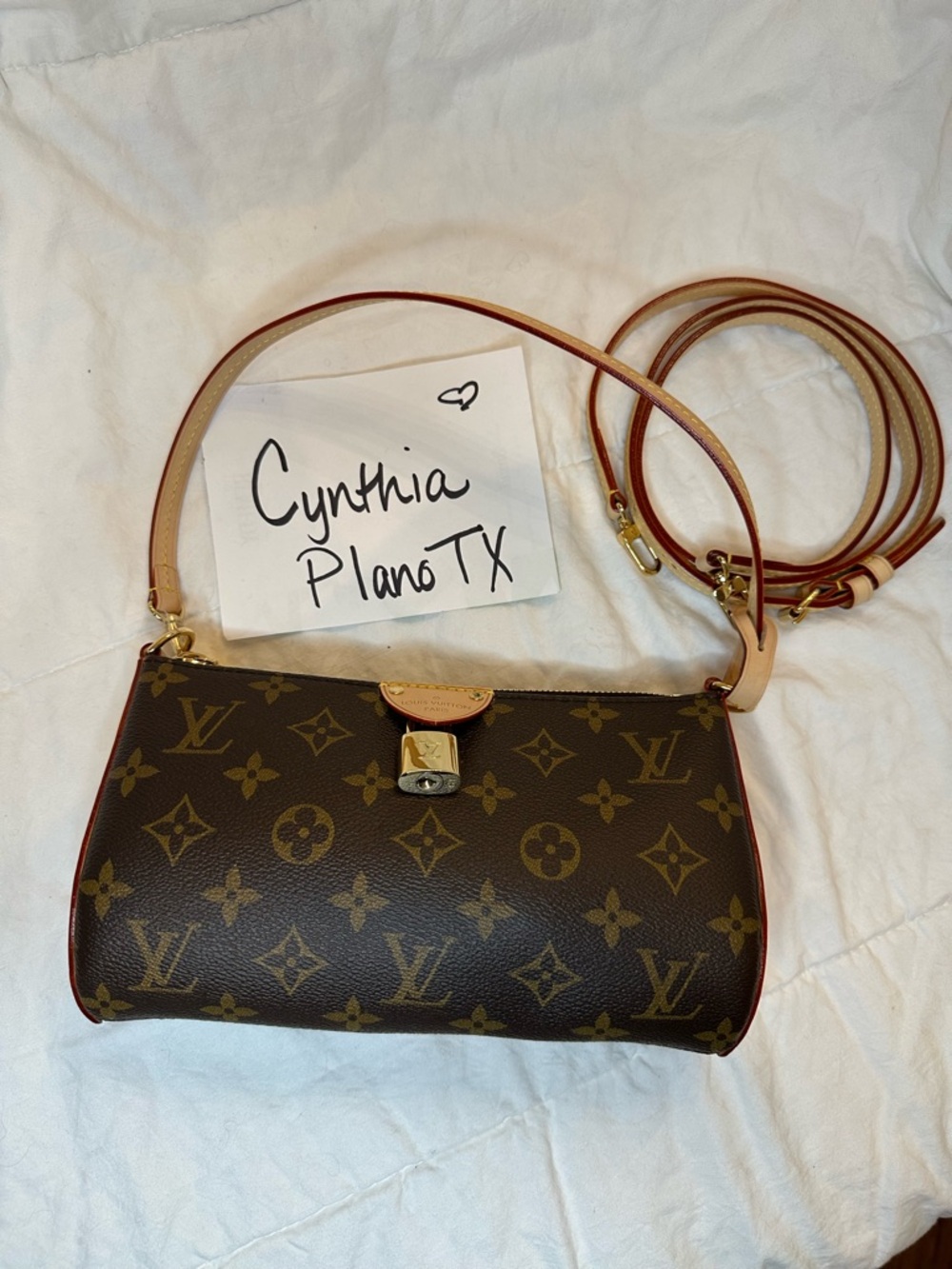 Louis Vuitton Pochette Tirette Crossbody - Picture 11 of 16